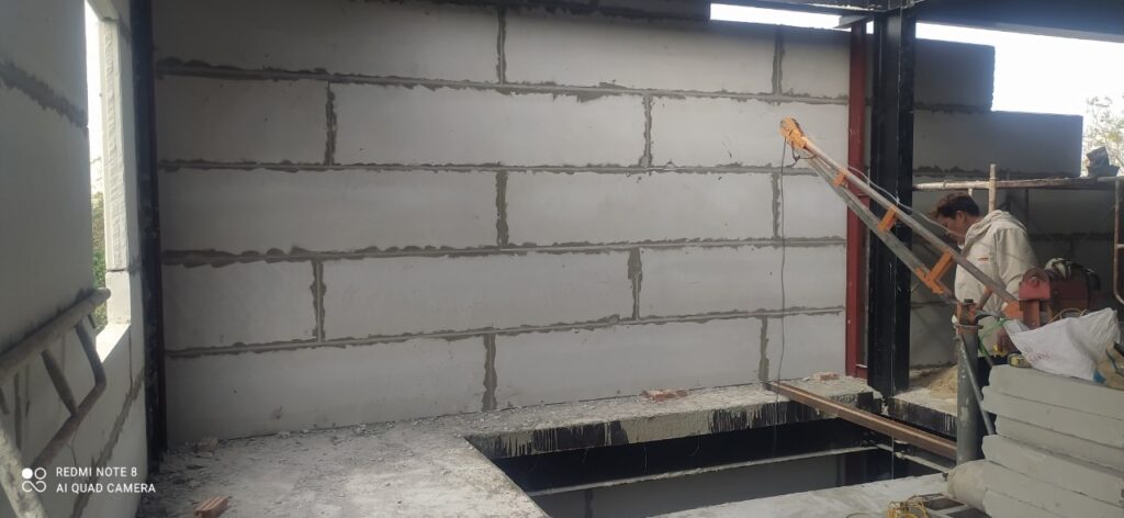 Tấm bê tông khí chưng áp ALC